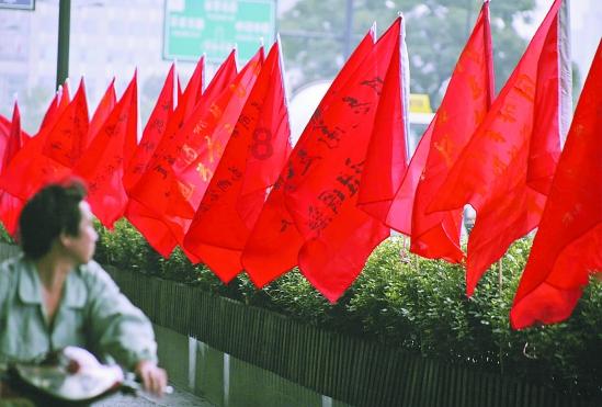 罗马诺:拜仁再次求购33岁特里皮尔,报价1500万欧元